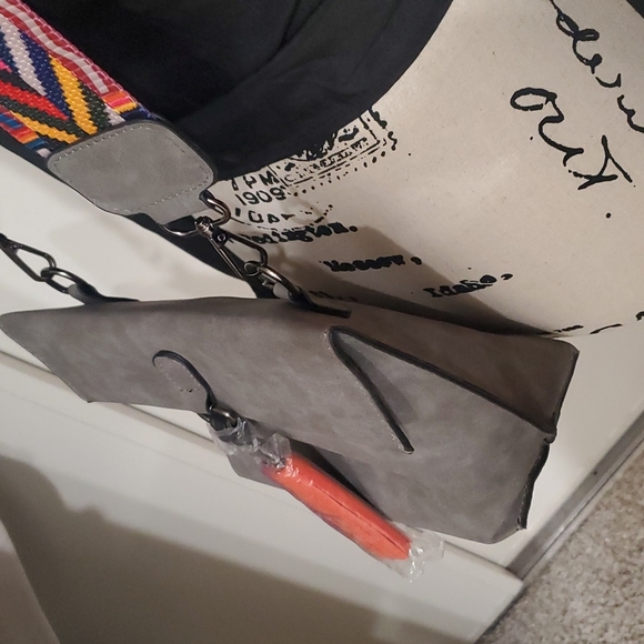 Gray purse - Picture 3 of 3